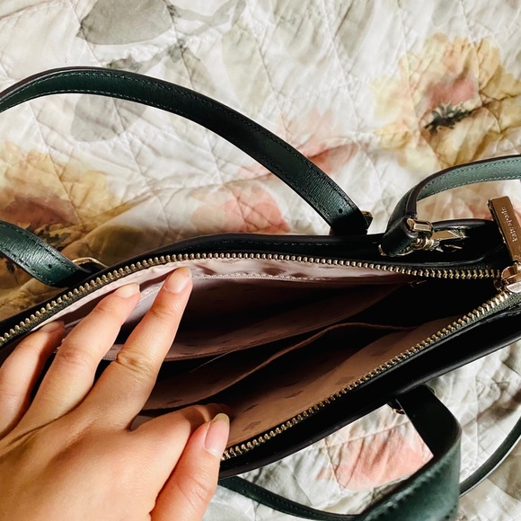 Kate Spade Satchel Crossbody - Picture 2 of 6